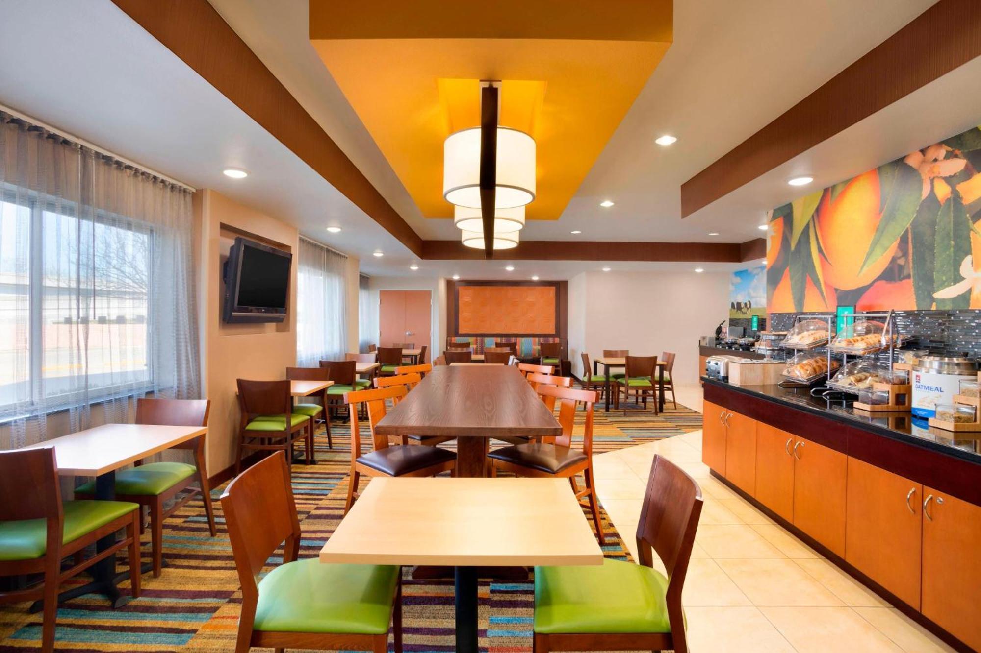 Fairfield Inn & Suites Fort Worth University Drive Екстер'єр фото