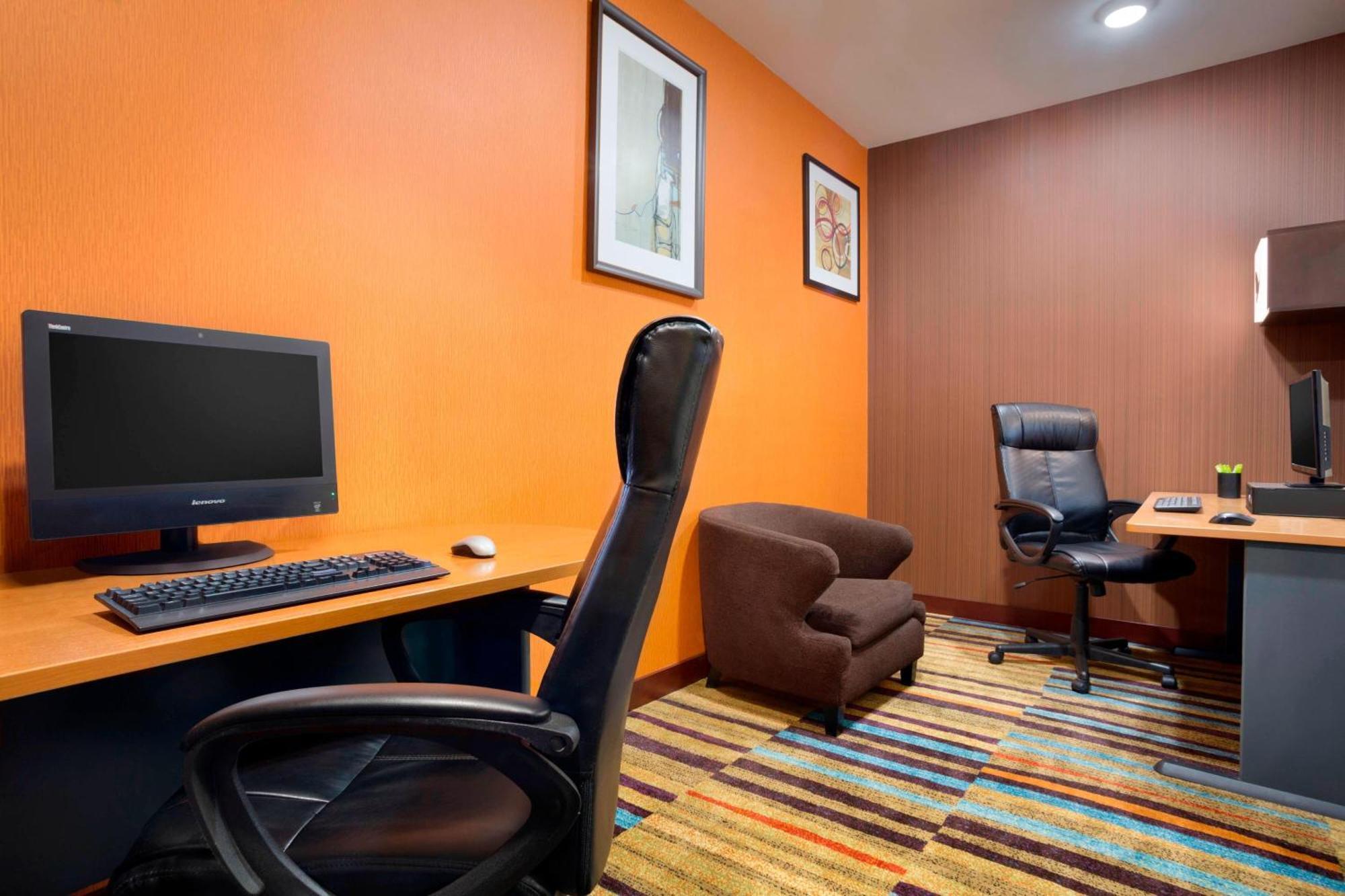 Fairfield Inn & Suites Fort Worth University Drive Екстер'єр фото