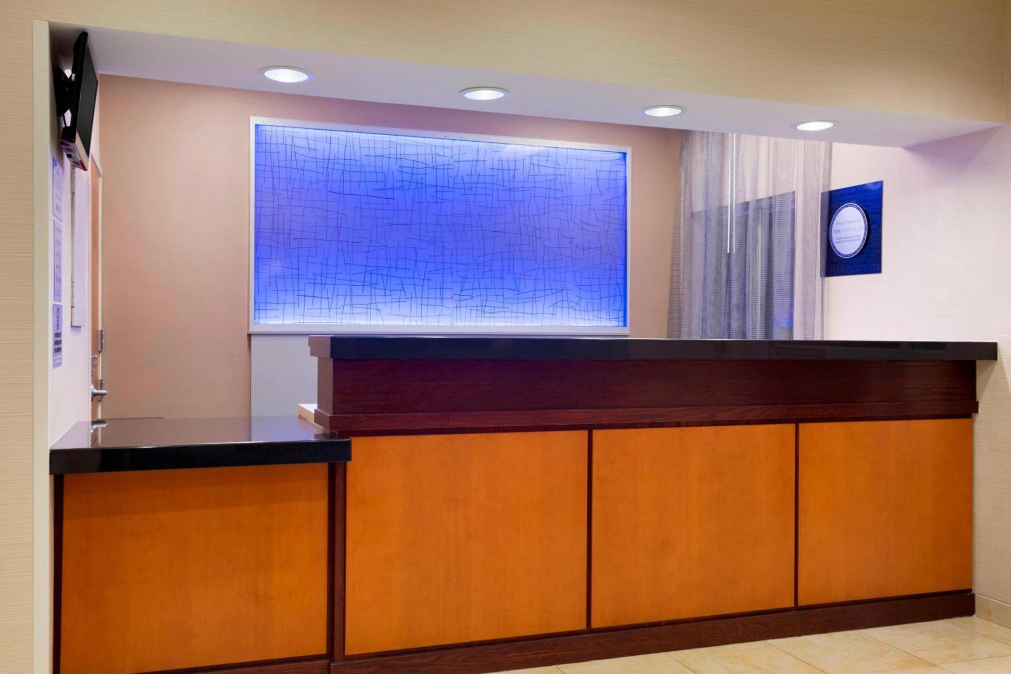 Fairfield Inn & Suites Fort Worth University Drive Екстер'єр фото